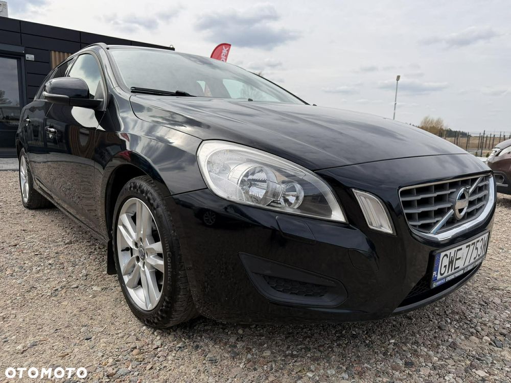 Volvo V60 D3 Geartronic Summum - 8