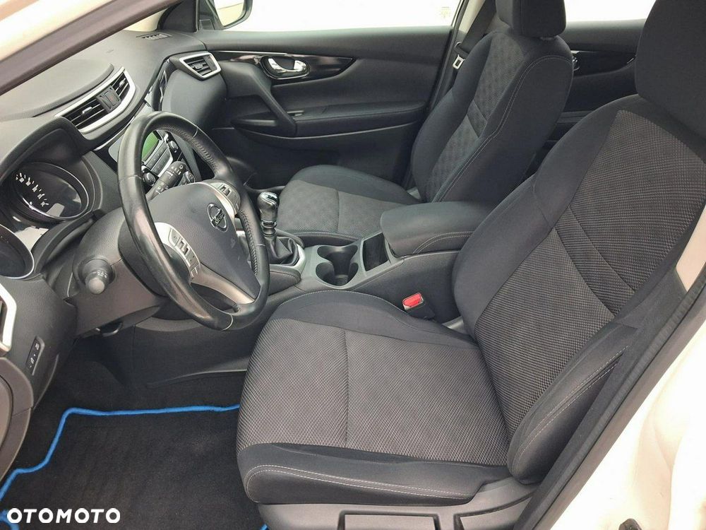 Nissan Qashqai - 12
