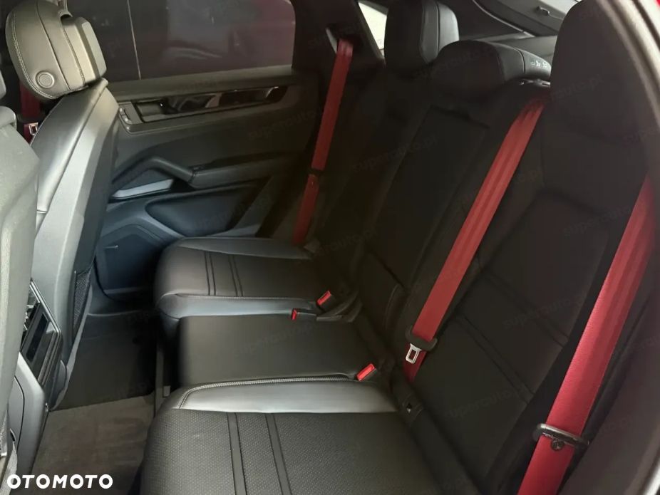 Porsche Cayenne Black Edition - 14