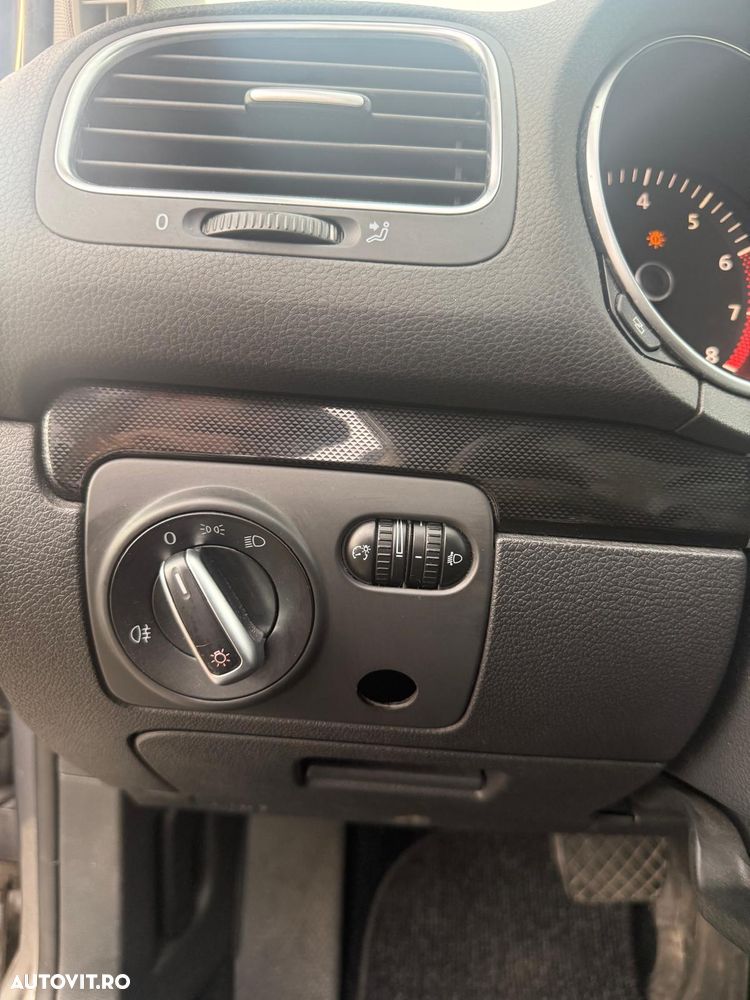 Volkswagen Golf - 7
