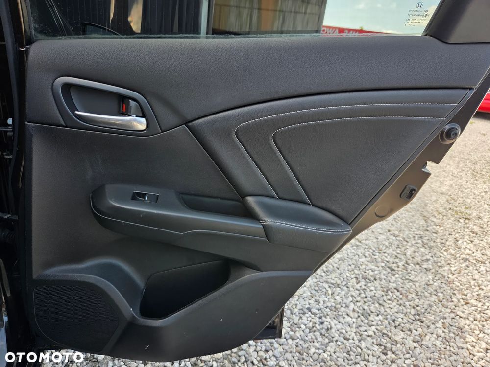 Honda Civic 1.8 i-VTEC Automatik Elegance - 13