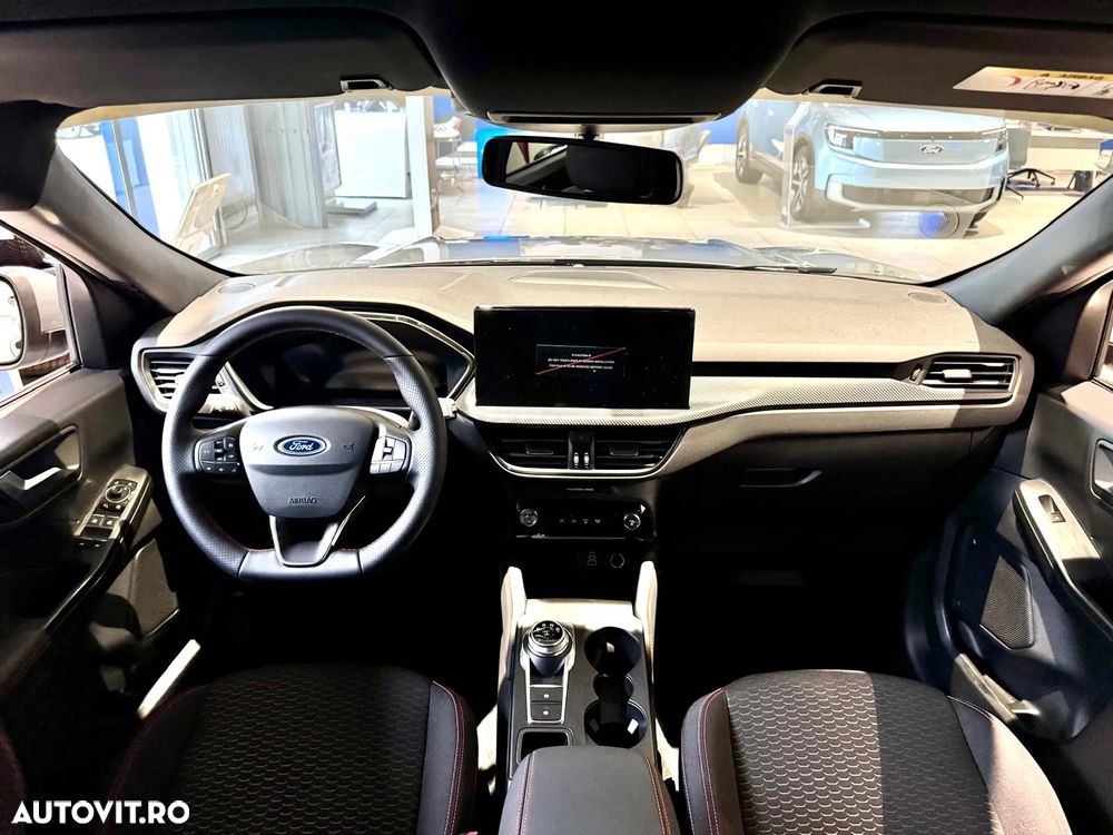 Ford Kuga 1.5 EcoBoost A8 FWD ST-Line - 3