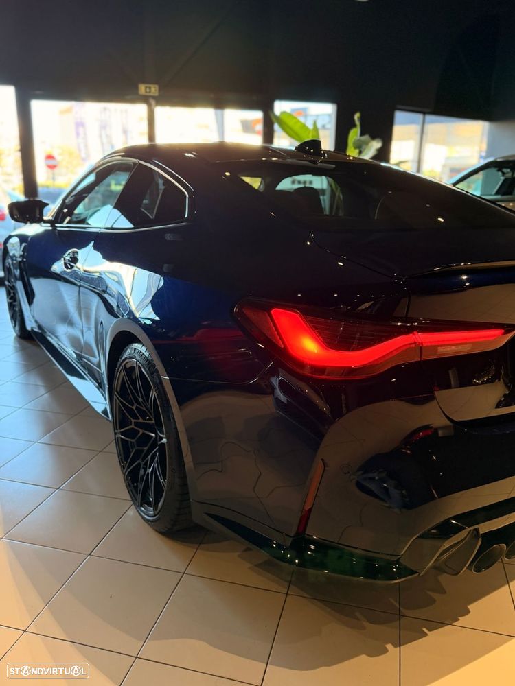 BMW M4 Competition xDrive - 21