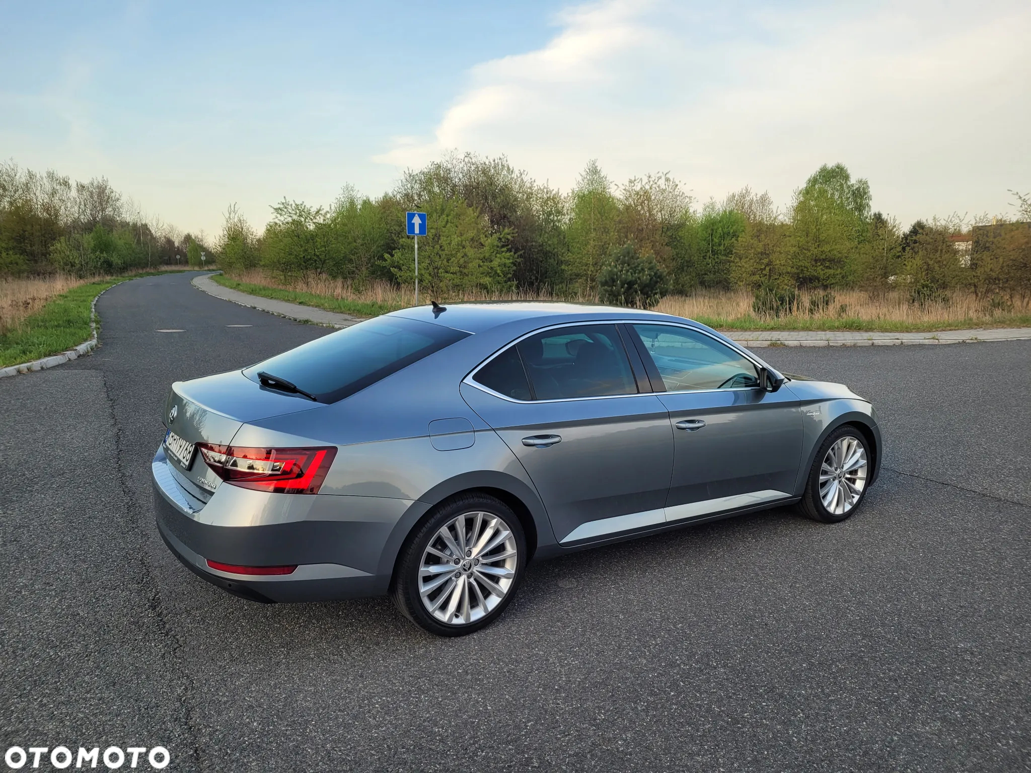 Skoda Superb 1.8 TSI L&K DSG - 6