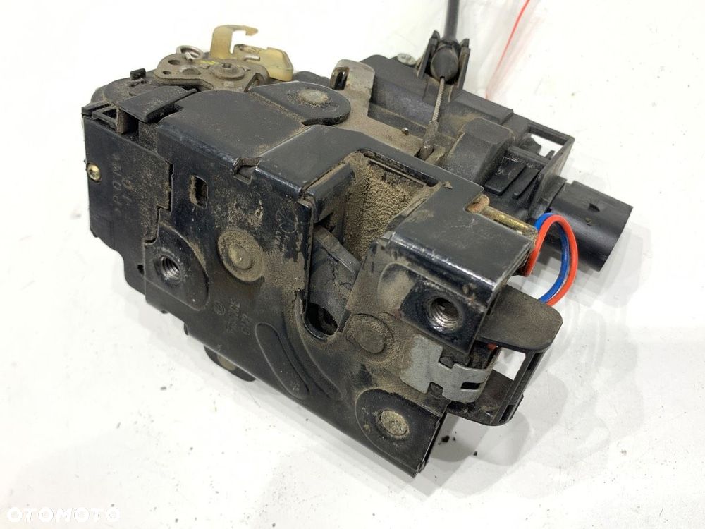 ZAMEK DRZWI LEWY PRZÓD - 68.00 PLN - VW GOLF IV (1J1) 1997 - 2008 1.6 74 kW [100 KM] benzyna 1997 - - 3