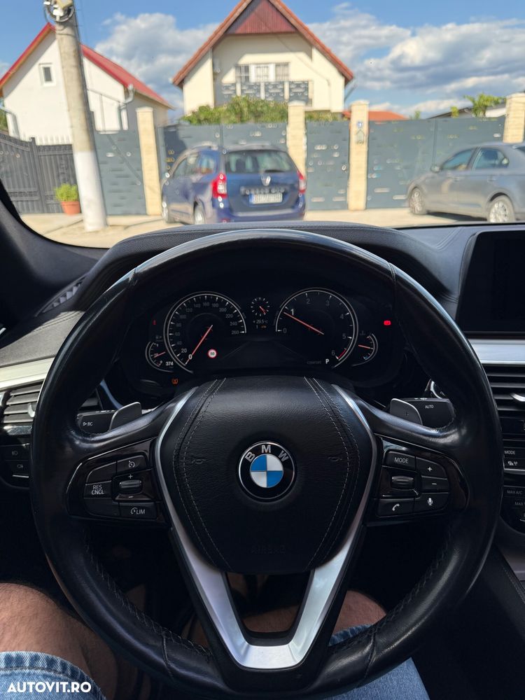 BMW Seria 5 520d xDrive Aut. Luxury Line - 19