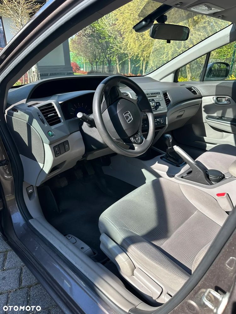 Honda Civic 1.8 Comfort - 22