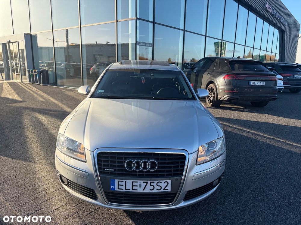 Audi A8 - 2