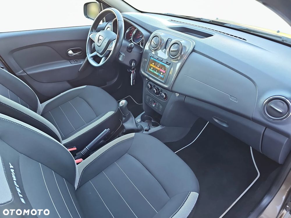 Dacia Sandero Stepway 1.0 TCe Laureate S&S - 6