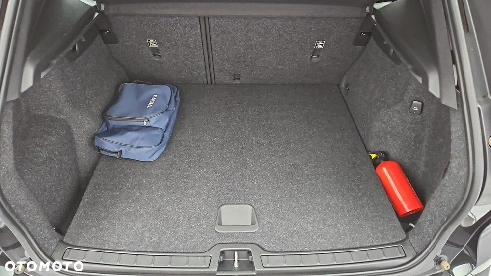 Volvo XC 40 - 24
