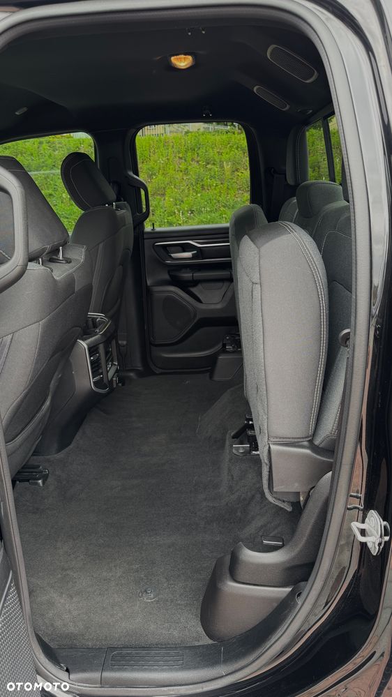 RAM 1500 5.7 Quad Cab Bighorn - 17