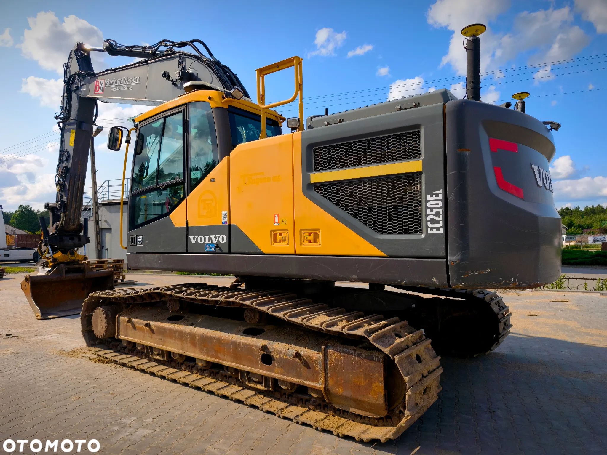Volvo EC250EL - 1