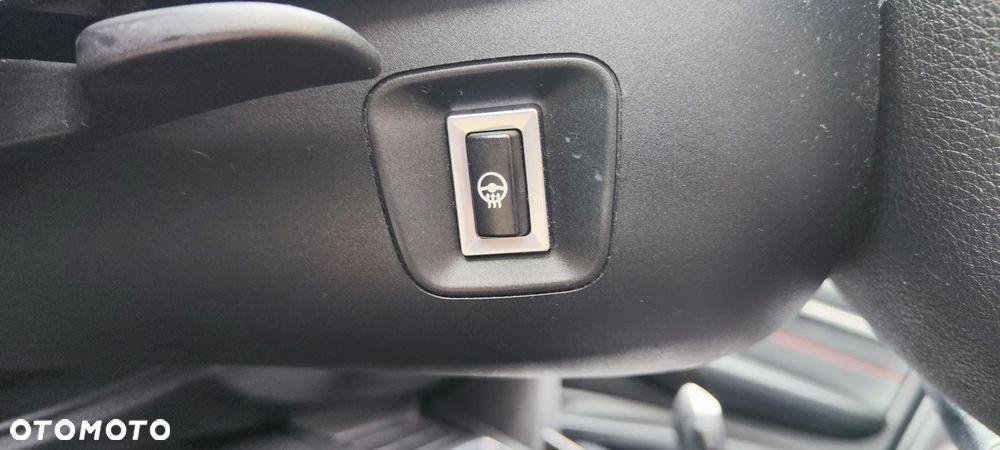 BMW Seria 3 320i Sport Line - 40