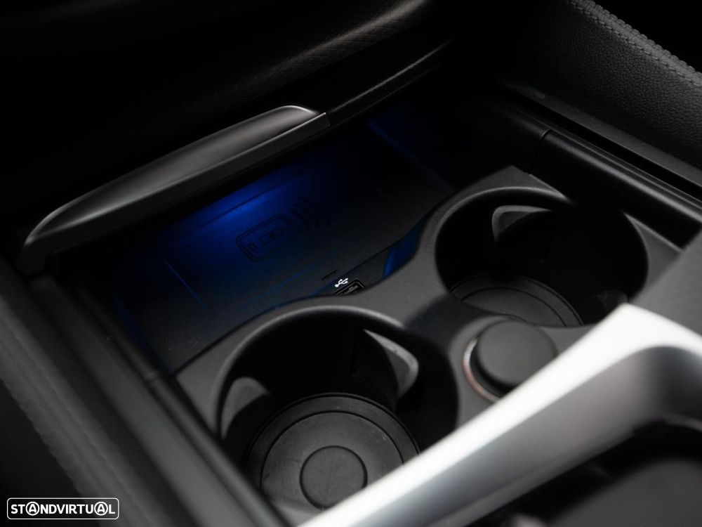 BMW 530 e Pack Desportivo M - 24