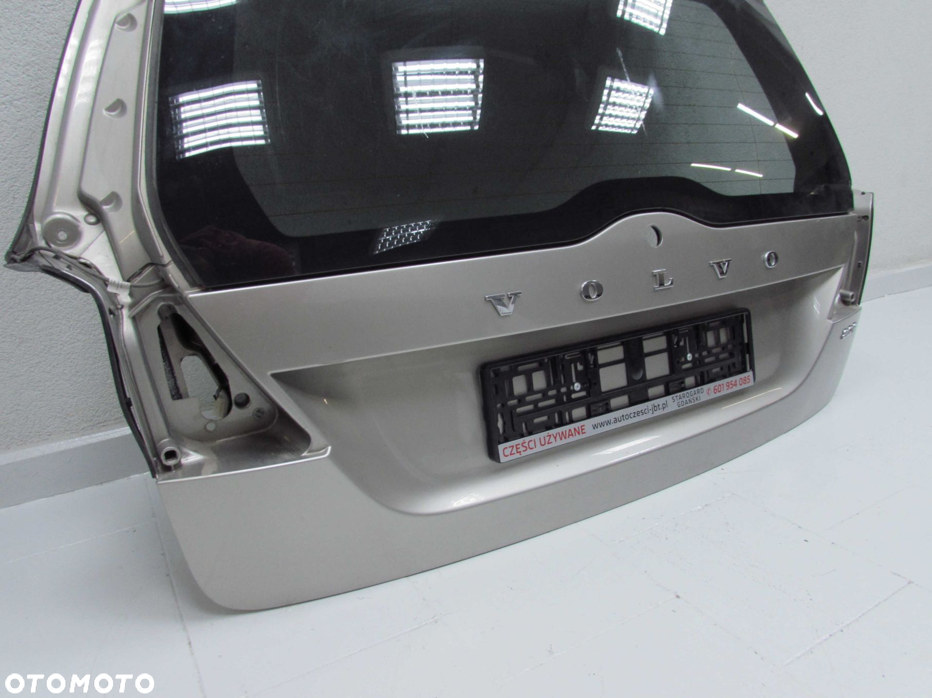VOLVO V70 III XC70 06-14 KLAPA BAGAZNIKA TYL - 3