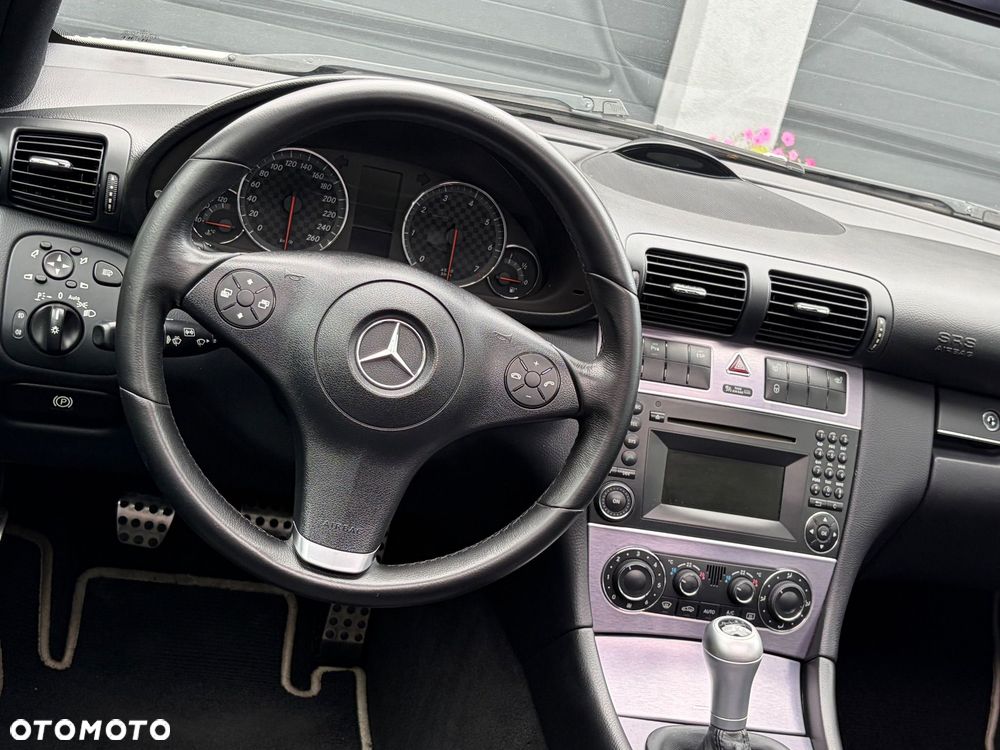 Mercedes-Benz CLC - 26