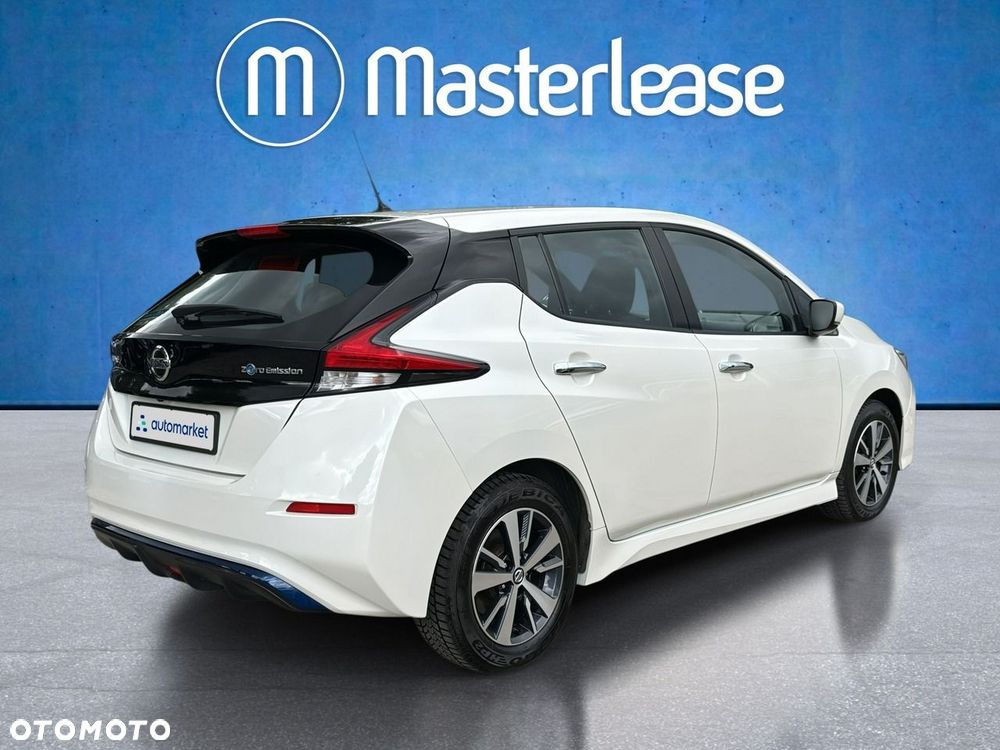 Nissan Leaf - 5
