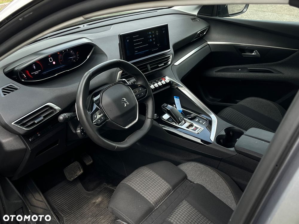 Peugeot 3008 - 11