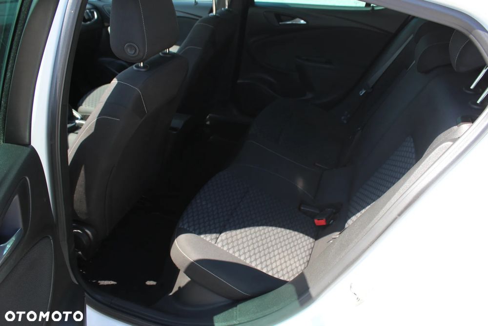 Opel Astra 1.4 Turbo Ultimate - 20