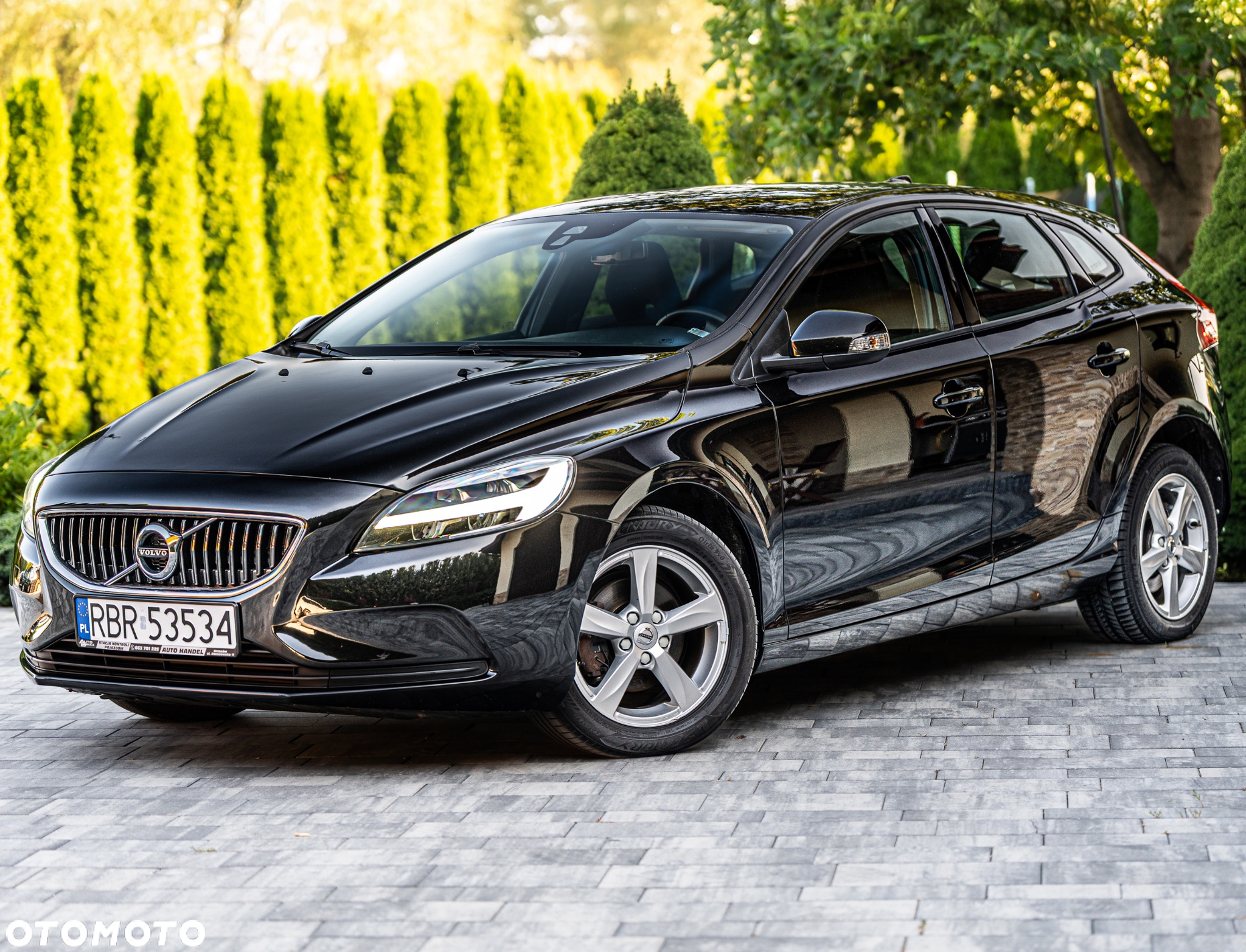 Volvo V40 D2 Drive-E Momentum - 19