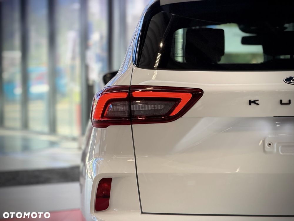 Ford Kuga 2.5 FHEV FWD ST-Line X - 13