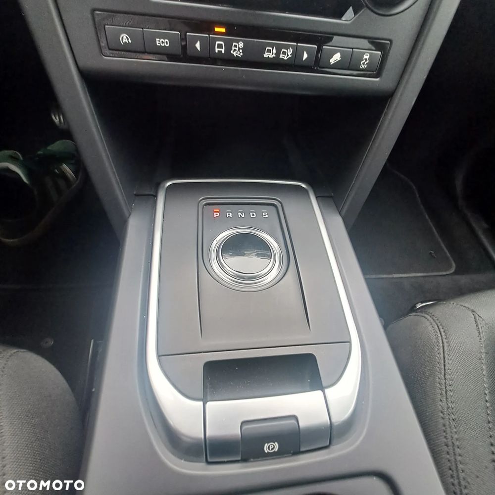 Land Rover Discovery Sport - 9