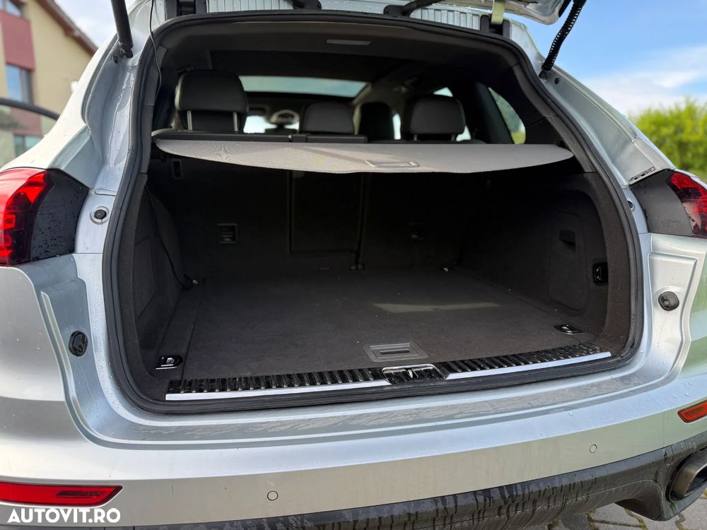 Porsche Cayenne Diesel Tiptronic S - 28