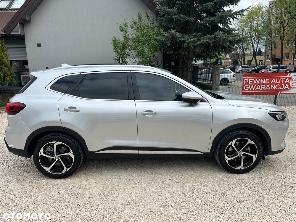 MG HS 1.5 T-GDI Exclusive DCT - 9