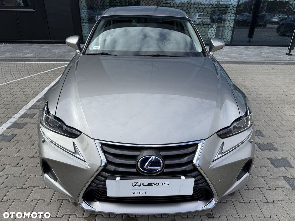 Lexus IS - 3