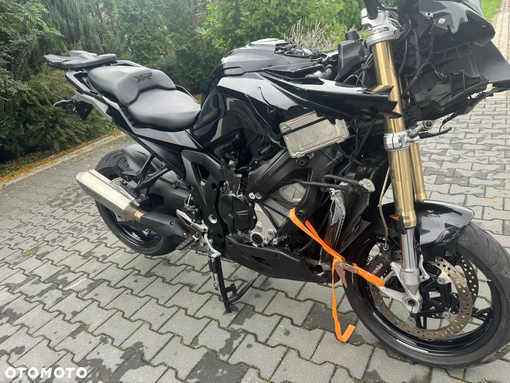 BMW XR - 31