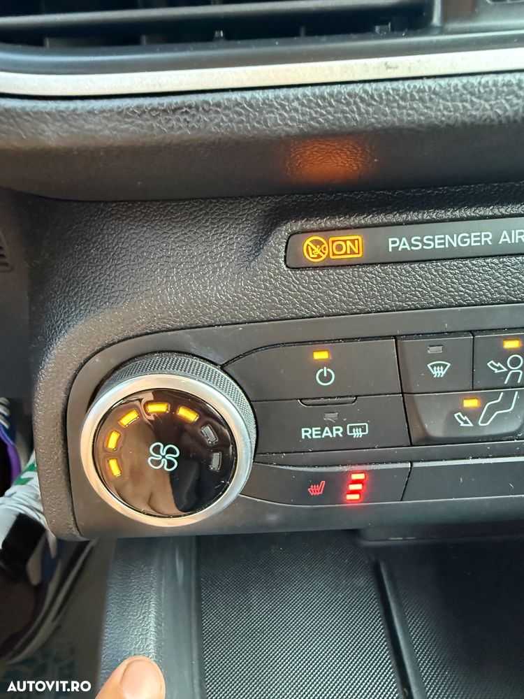 Ford Focus 1.0 EcoBoost Start-Stopp-System COOL&CONNECT - 19