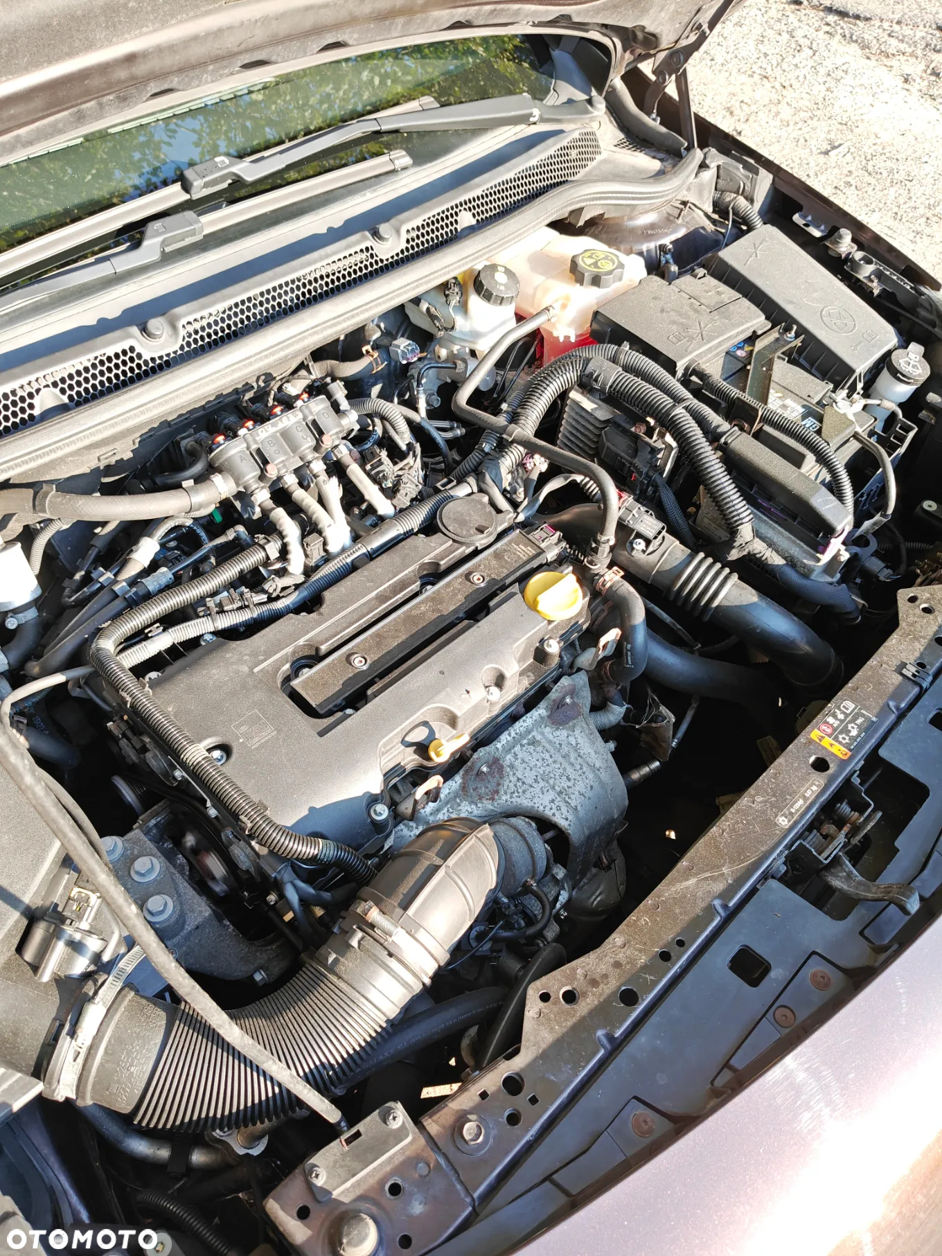 Opel Astra IV 1.4 T EU6 - 18