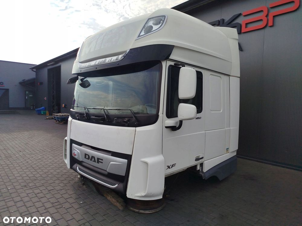 KABINA DAF XF 106 LIFT - 7