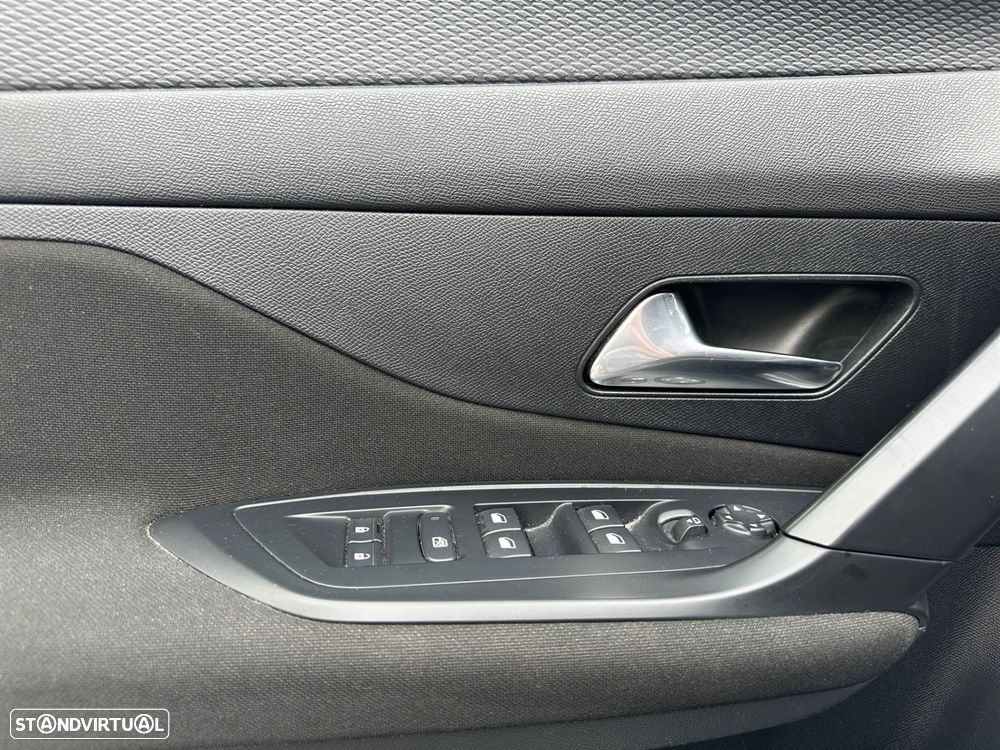 Peugeot 308 SW 1.2 PureTech Active Pack - 17