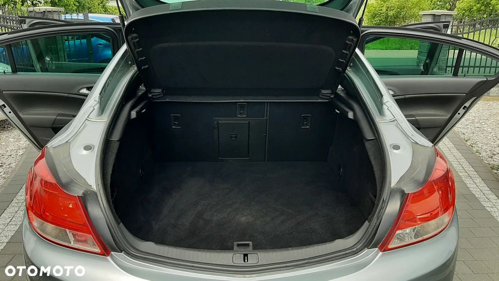 Opel Insignia - 16