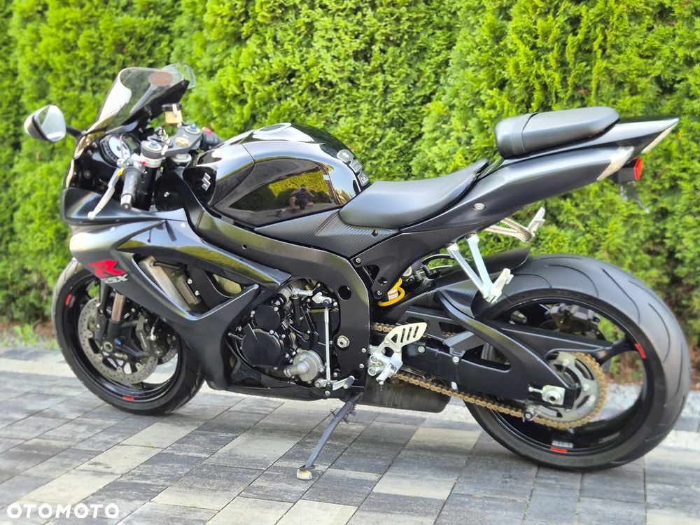 Suzuki GSX-R - 6