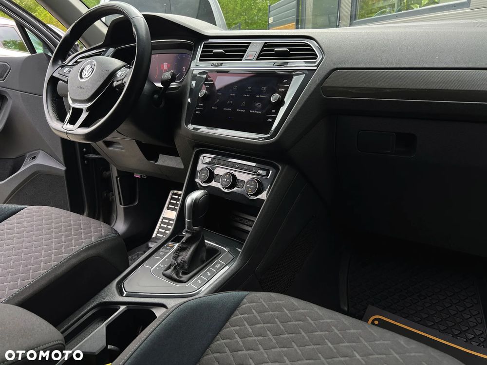 Volkswagen Tiguan 2.0 TDI SCR DSG IQ.DRIVE - 19