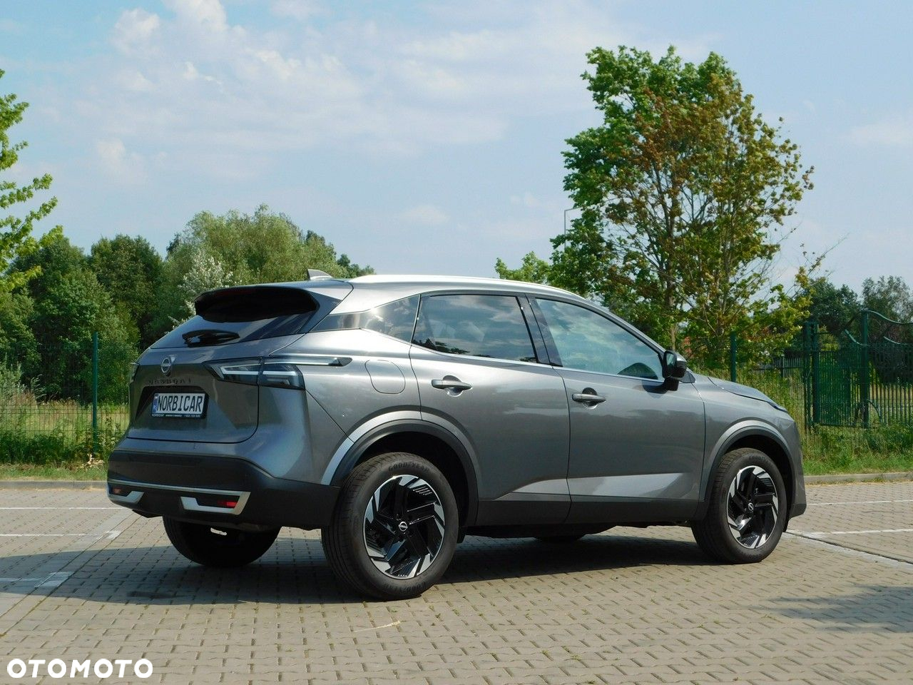 Nissan Qashqai - 4