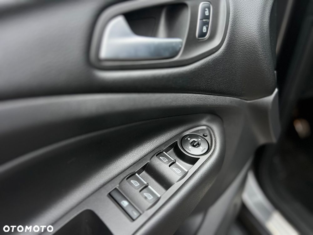 Ford Kuga 1.5 EcoBoost FWD ST-Line ASS GPF - 31