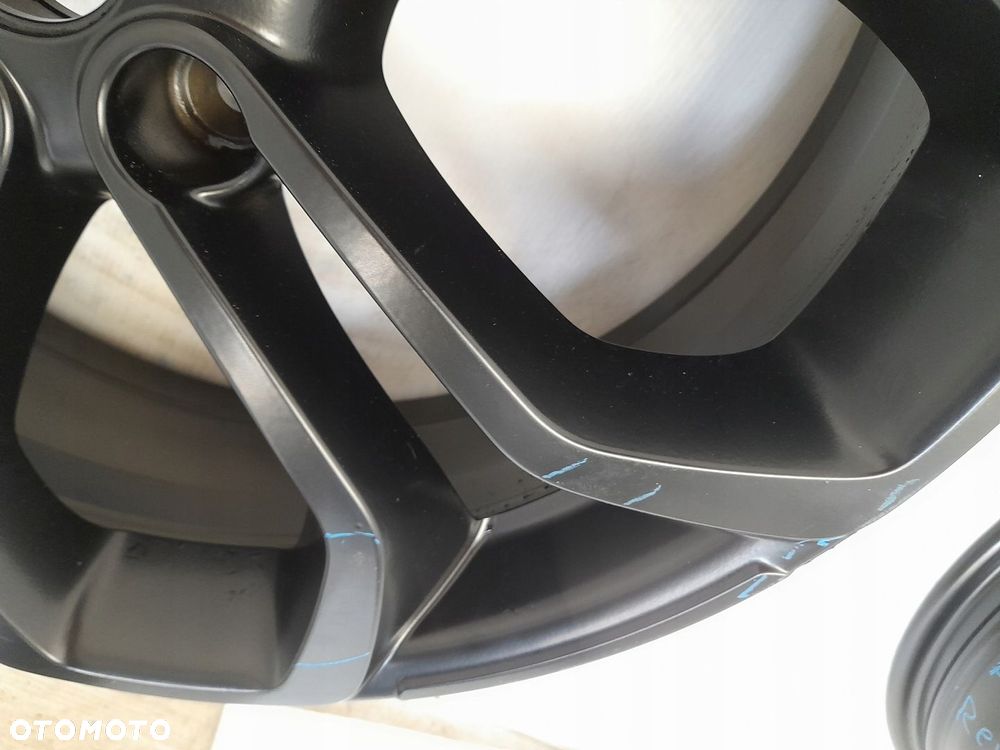 Felga aluminiowa Renault 6.5" x 20" 5x114.3 ET33 - 4