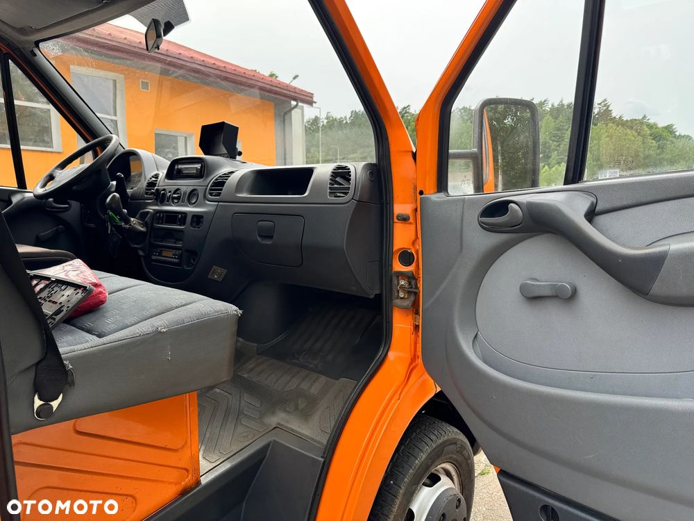 Mercedes-Benz Sprinter - 30
