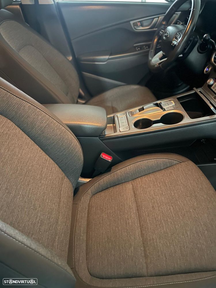 Hyundai Kauai Business - 17