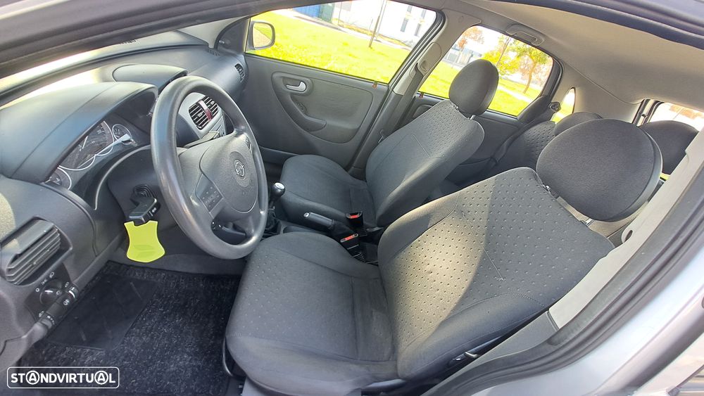 Opel Corsa - 8