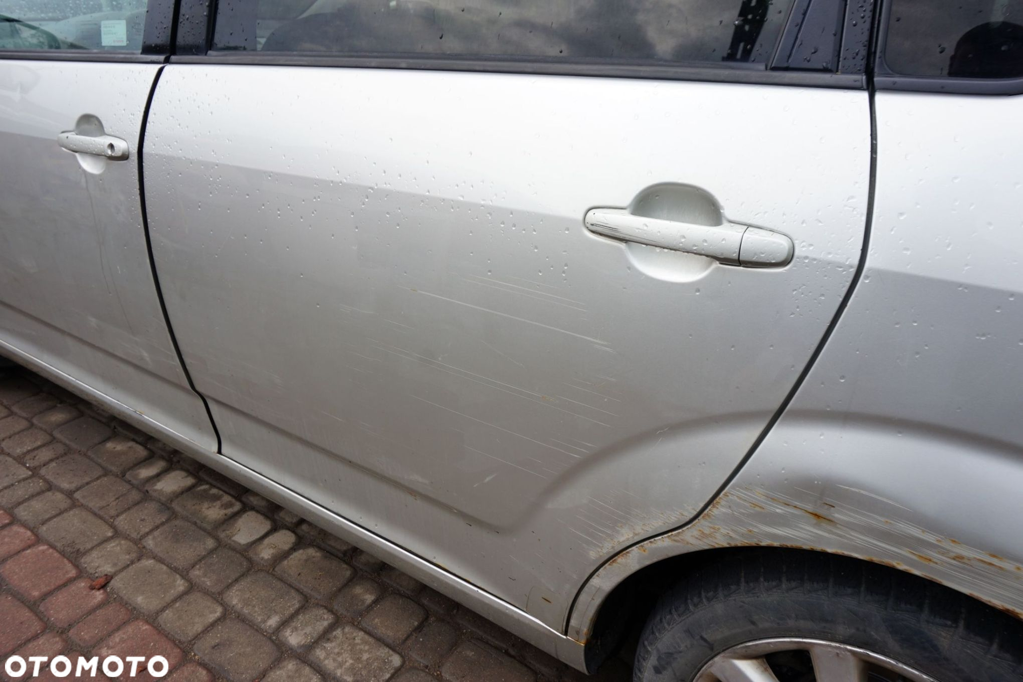 DRZWI TYLNE LEWE COROLLA VERSO II E12 1C0  SREBRNY TOYOTA 2004-2009 - 5