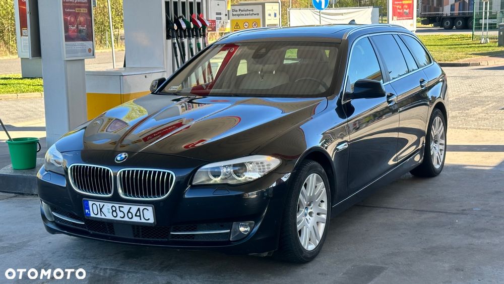BMW Seria 5 525d xDrive Luxury Line - 15