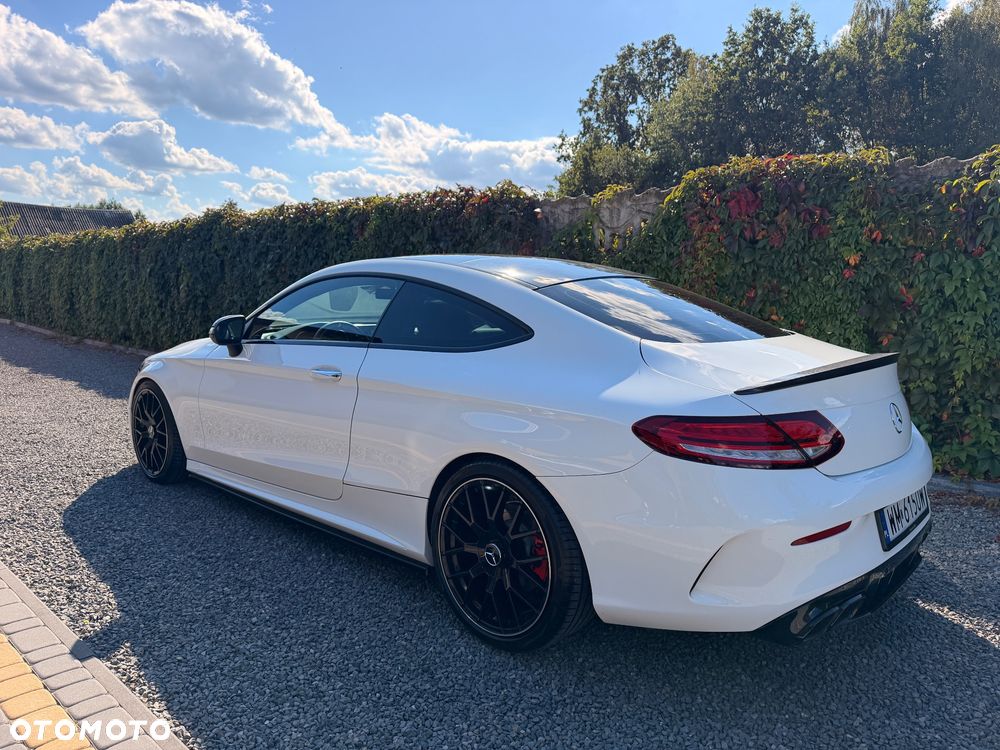 Mercedes-Benz Klasa C 300 9G-TRONIC - 5