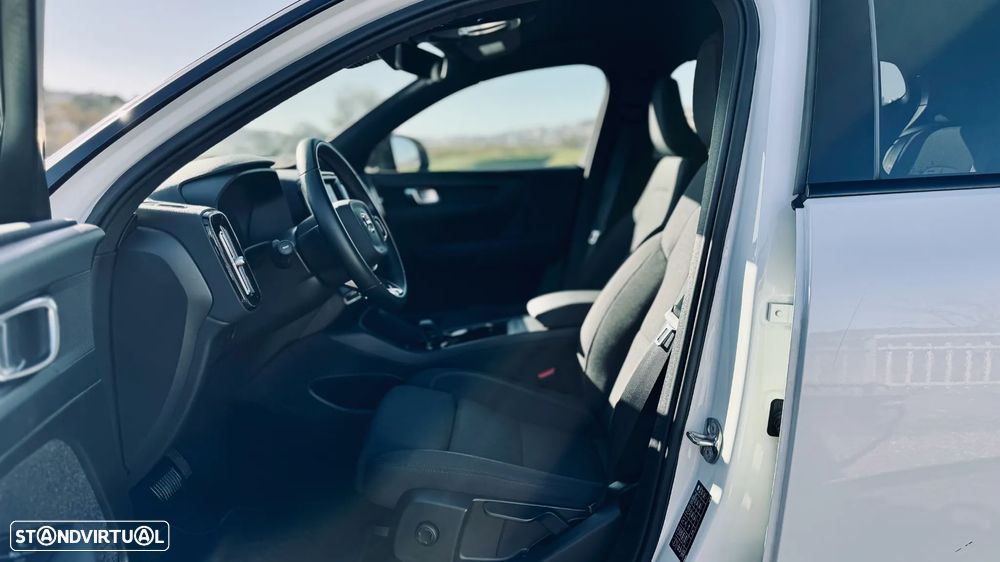 Volvo XC 40 Recharge 69 kWh Single Motor Plus - 18