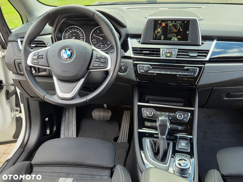 BMW Seria 2 218d Sport-Aut Sport Line - 22