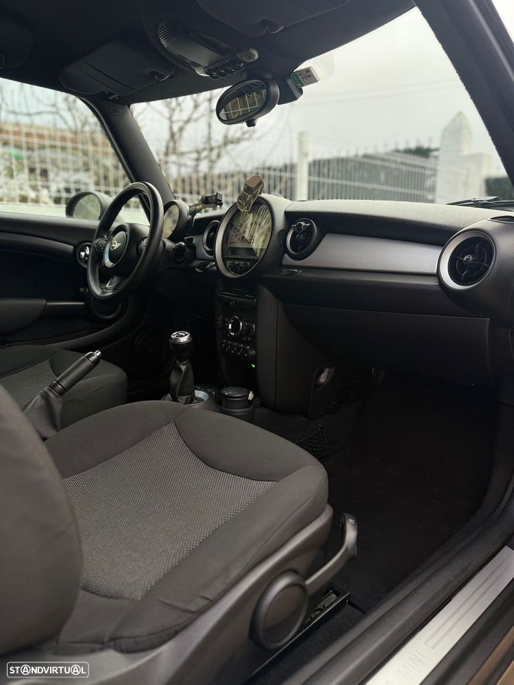 MINI Clubman One D - 8
