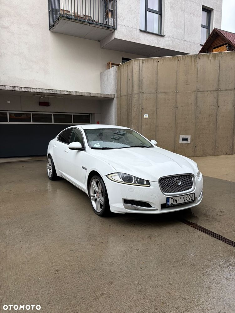 Jaguar XF